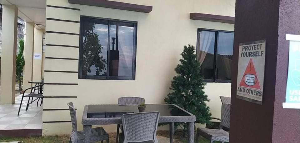 Melronz Inn ออสลอบ ภายนอก รูปภาพ